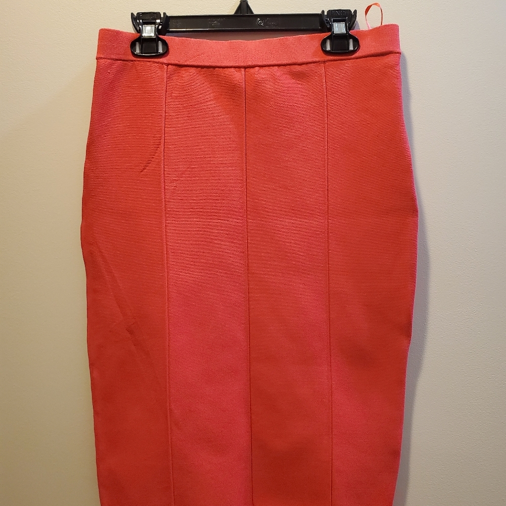 Bodycon pencil skirt